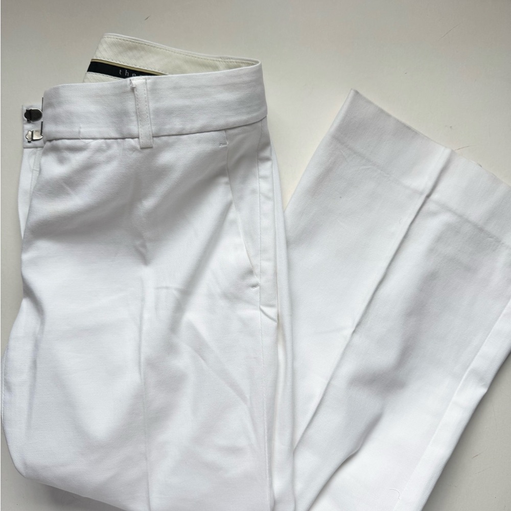Theory White Suit Size 6 - Picture 6 of 10